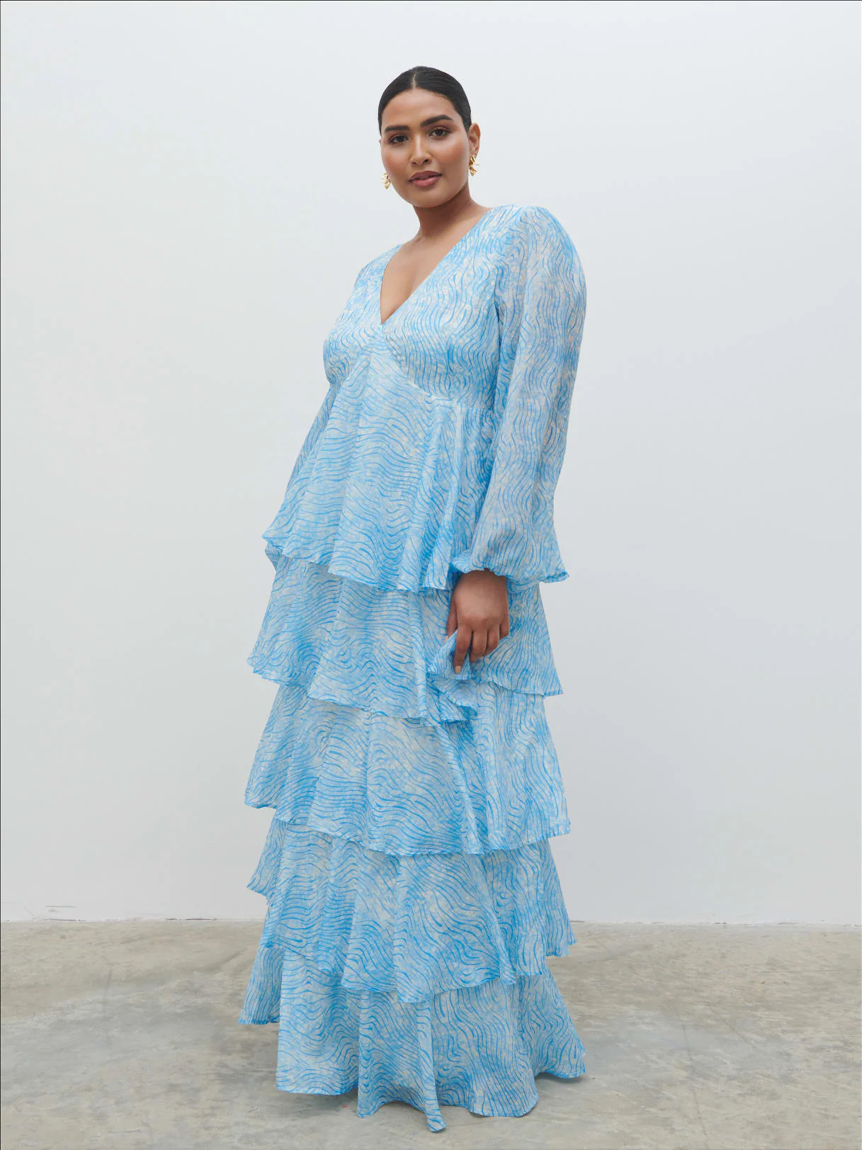 Ashton Ruffle Maxi Dress Curve - Blue Swirl