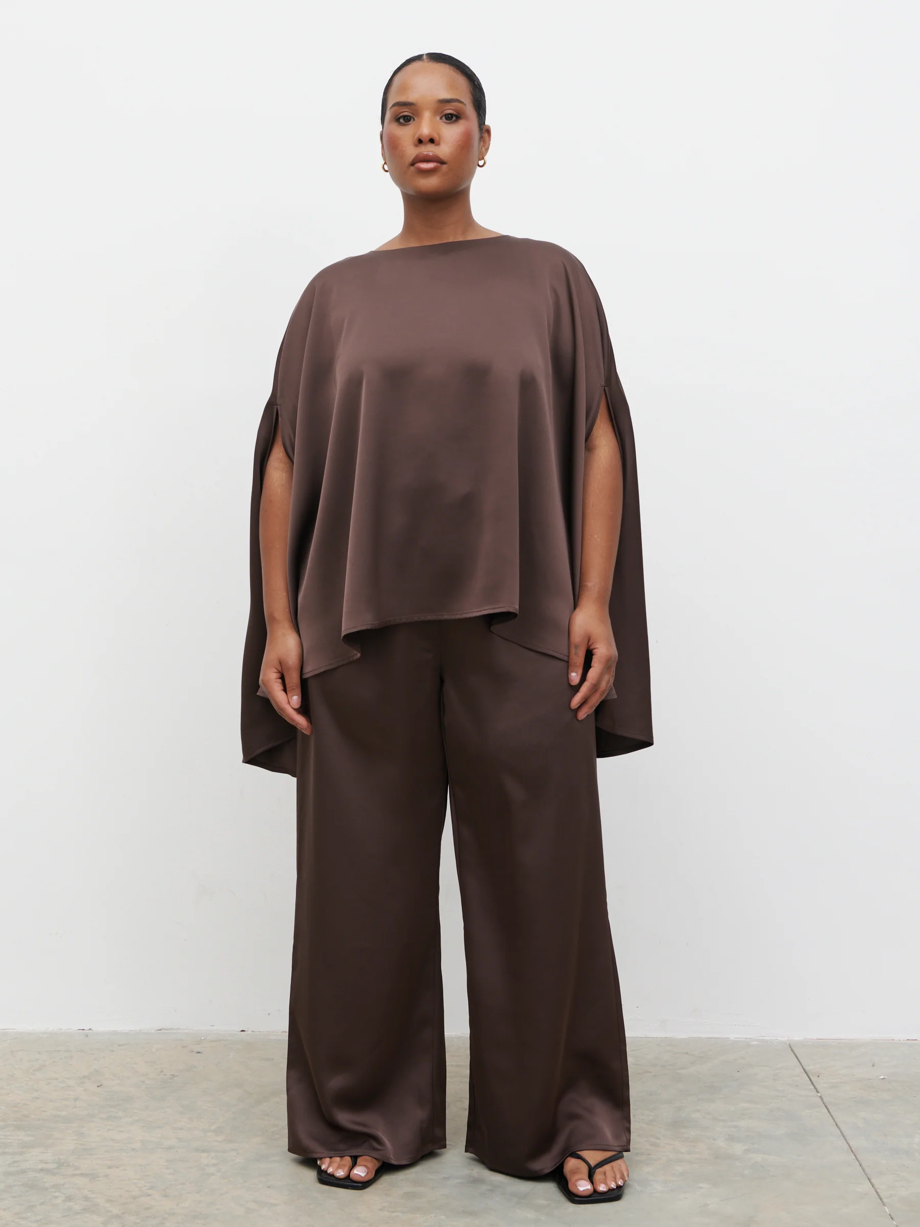 Breya Cape Floaty Satin Top Curve - Chocolate Brown