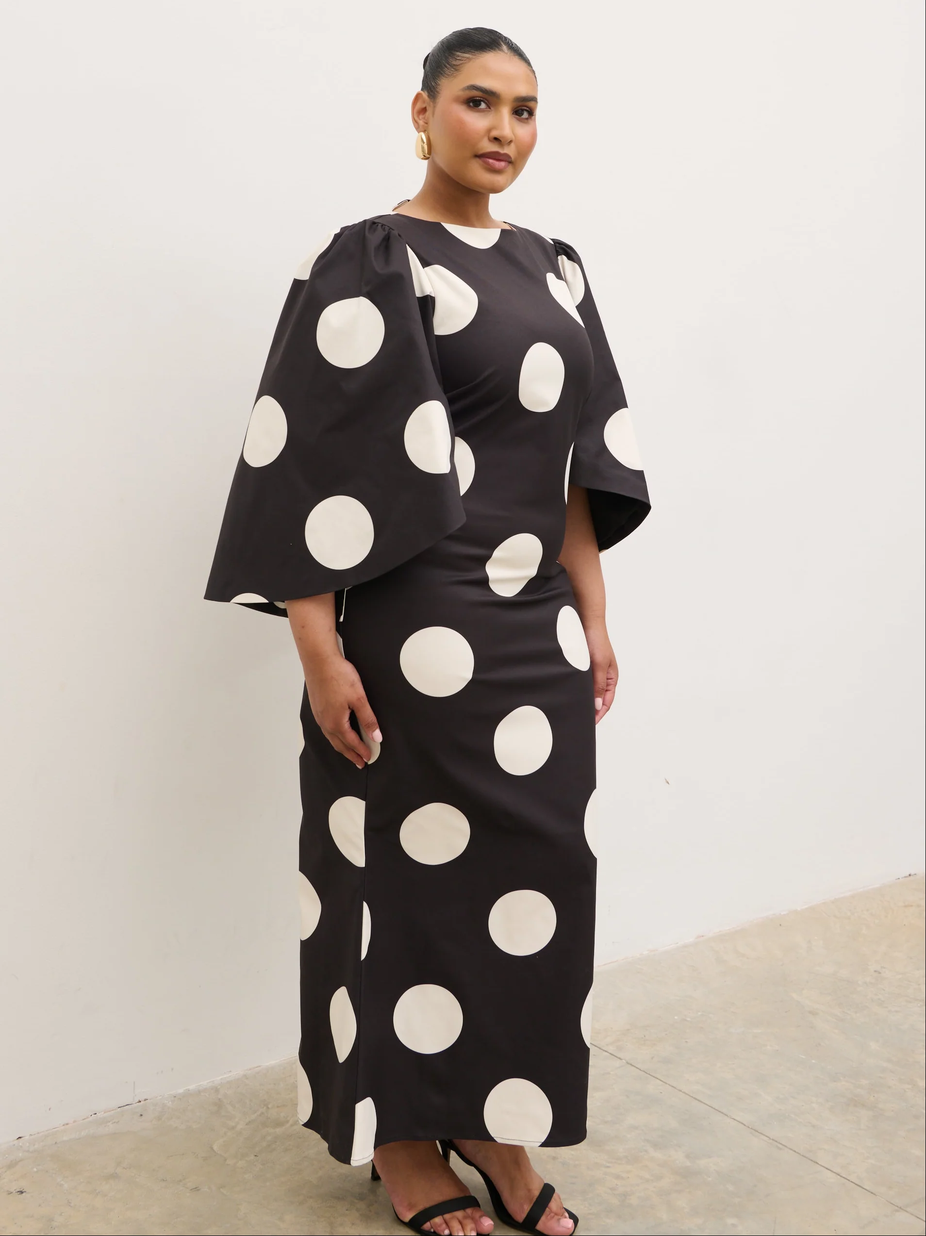 Liora A-Line Midaxi Dress Curve - Black and Cream Polkadot - Image 2