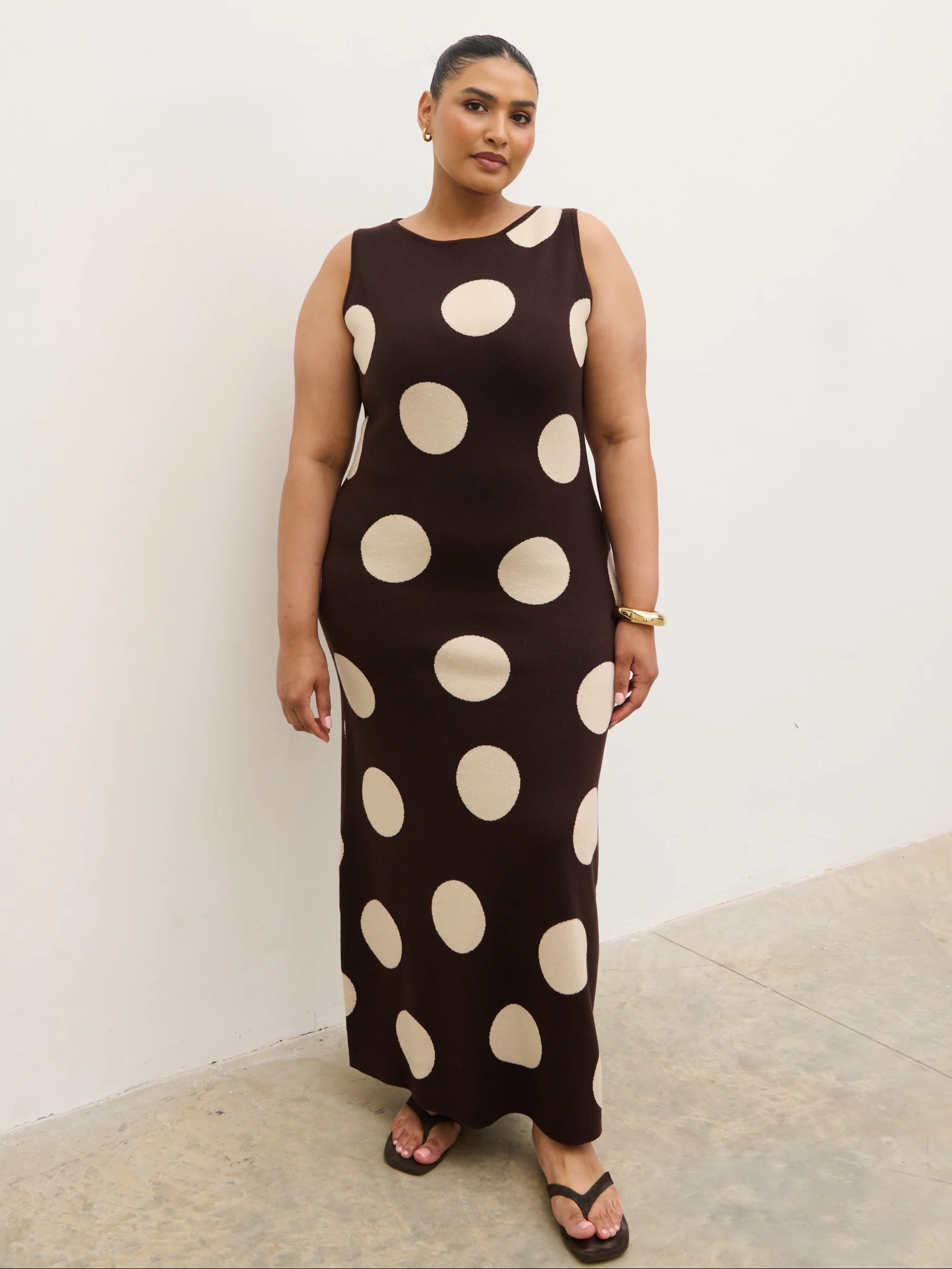 Sarover Polka Dot Maxi Knit Dress Curve - Chocolate and Cream - Image 6
