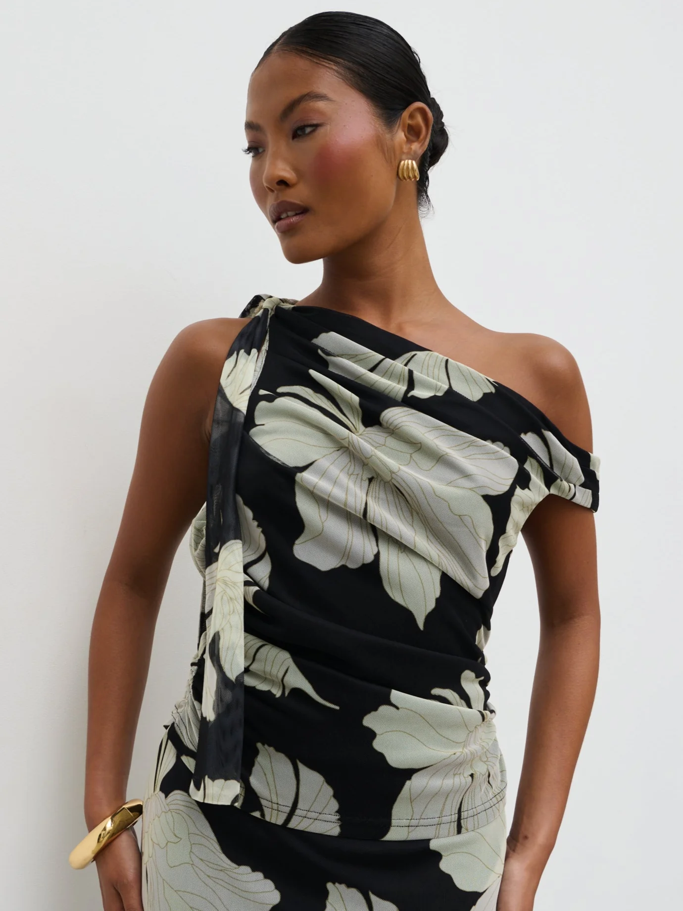 Shea Off Shoulder Jersey Tie Top - Monochrome Floral