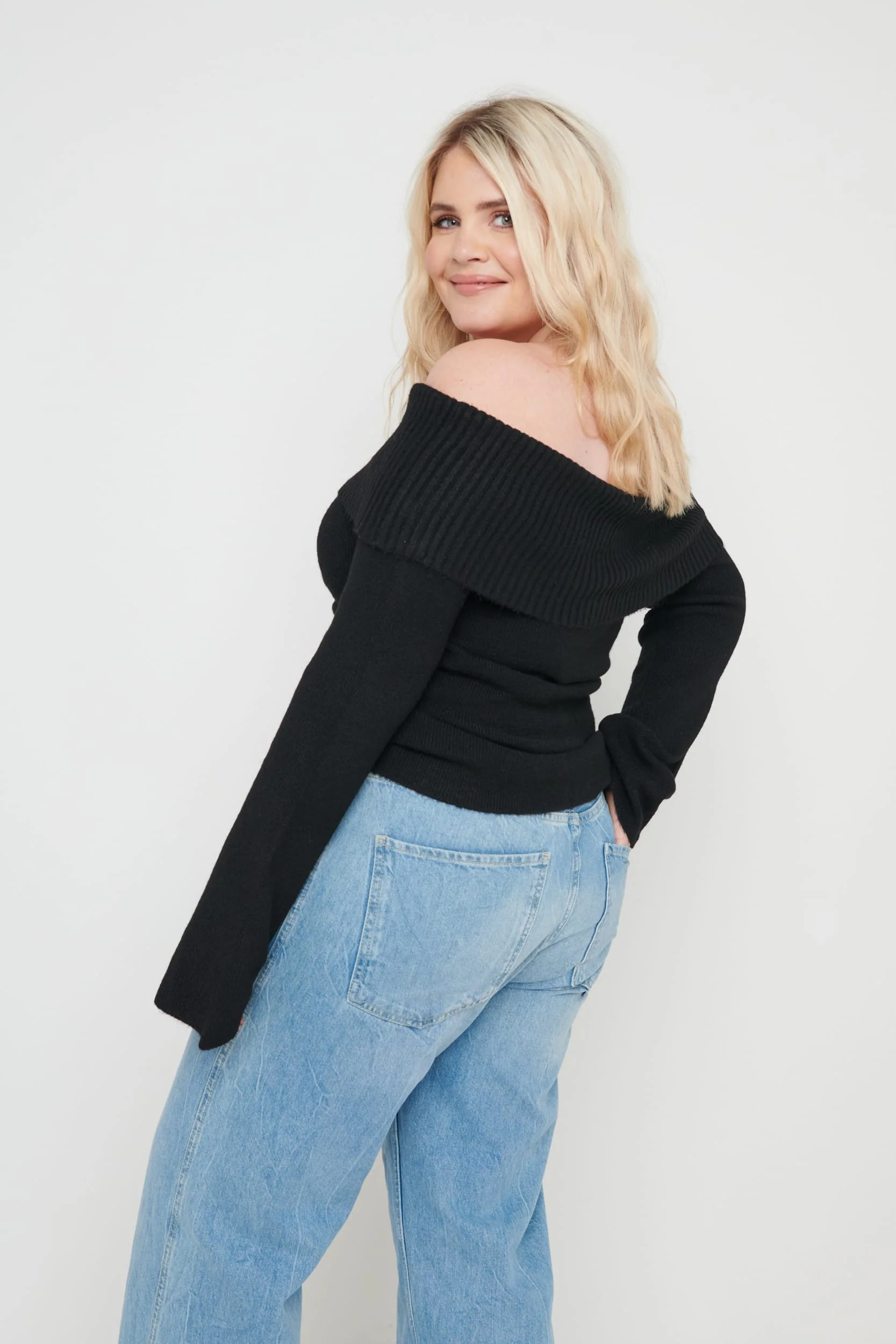 Soreya Bardot Soft Knit Top - Black - Image 5