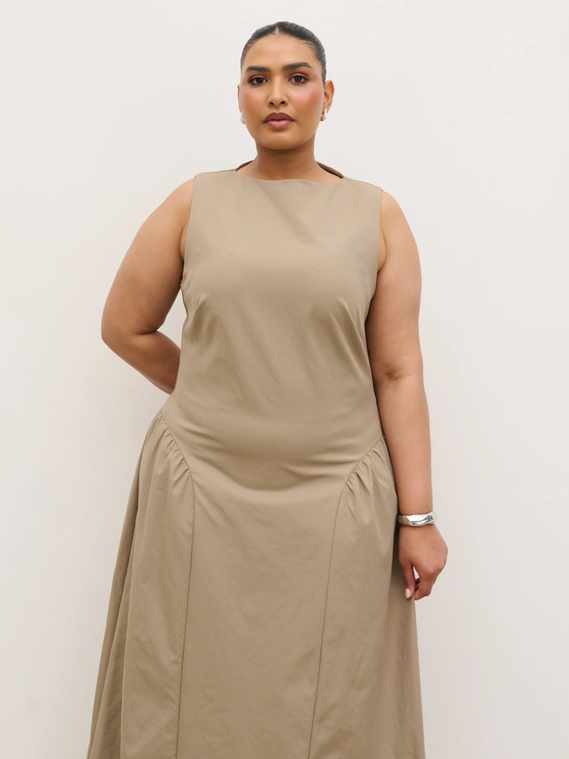 Sylvie Slash Neck Midaxi Dress Curve - Taupe - Image 2